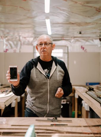 Facture électronique obligatoire : l'artisan s'équipe sur mobile